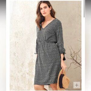 Garnet Hill TASSEL TIE KNIT DRESS - Large